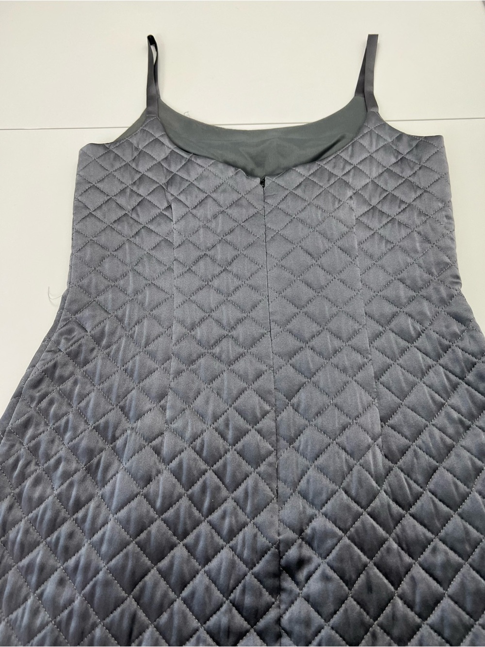 Elizabeth Wayman New York Gray Silk Quilted Sundress - Picture 15 of 16